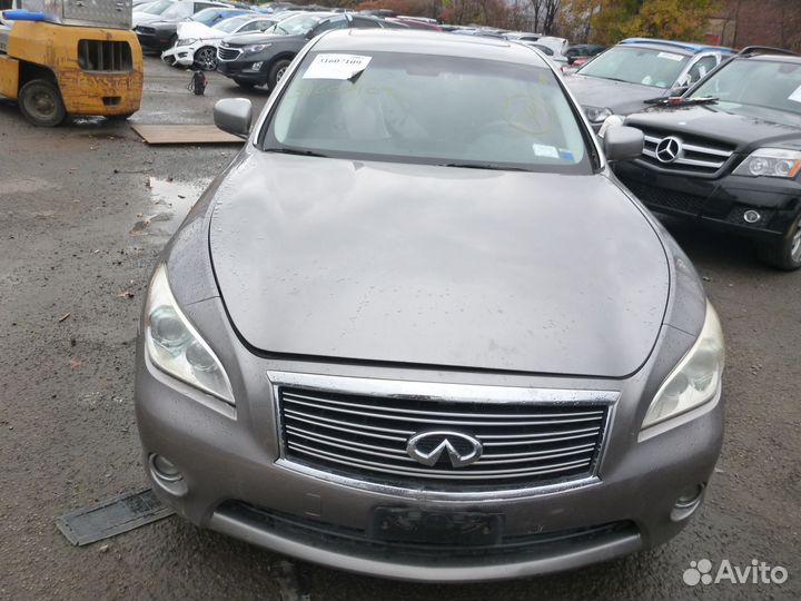 В разборе автомобиль Infiniti M37 Y51