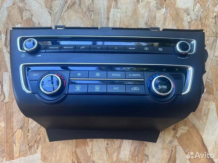 Kia Optima 4 JF блок управления климатом и аудио