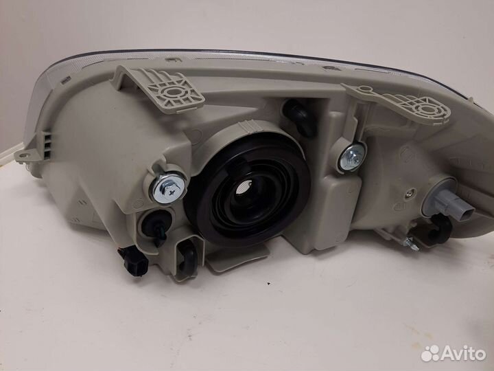 Фара правая chevrolet aveo т 250