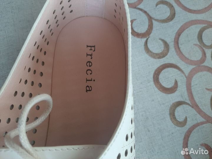 Туфли женские 40 размер новые