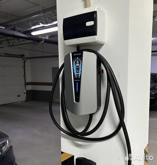 Зарядная станция для электромобилей 11/22 кВт Gbt