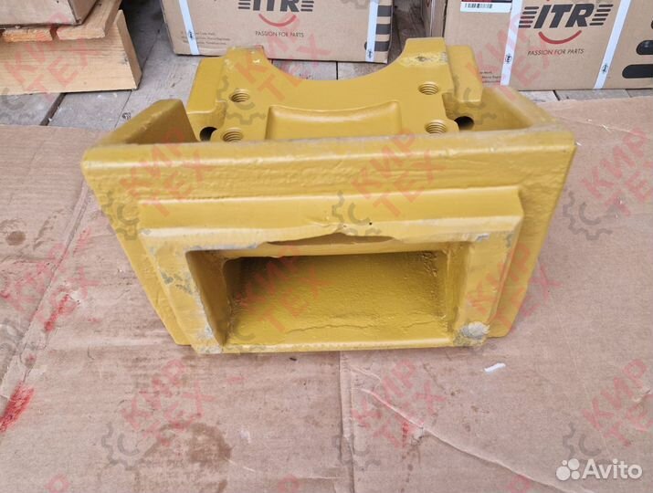 Кронштейн бугеля отвала для Komatsu