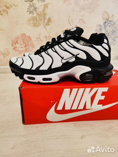 Кроссовки мужские Nike Air Max Plus 44 размер