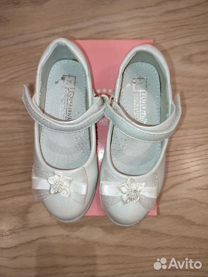 Туфли для девочки 25 размер блестящие