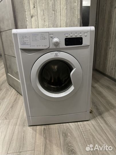 Стиральная машина indesit 5кг