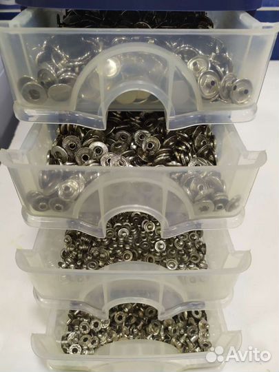 Кнопки металлические для одежды