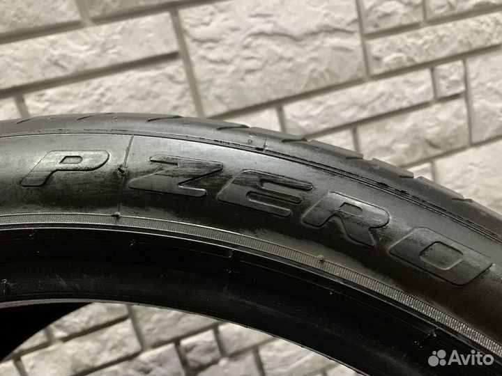 Pirelli P Zero 295/35 R21