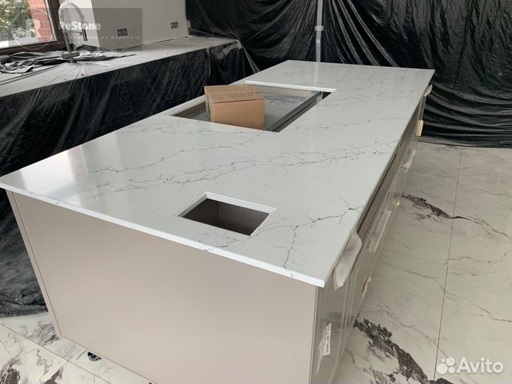 Столешница из кварцевого камня на заказ