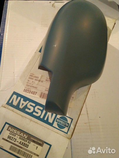 Накладка правого зеркала Nissan Micra