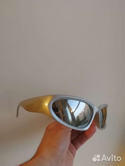 Очки как balenciaga y2k солнцезащитные oakley