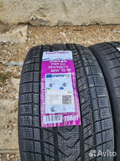 Tourador Winter Pro Max 255/35 R19