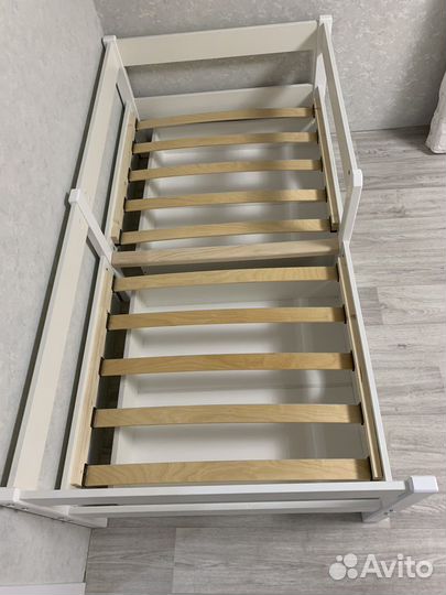 Детская кровать с ящиками