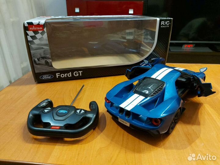 Ford GT на радио управлении 1/14