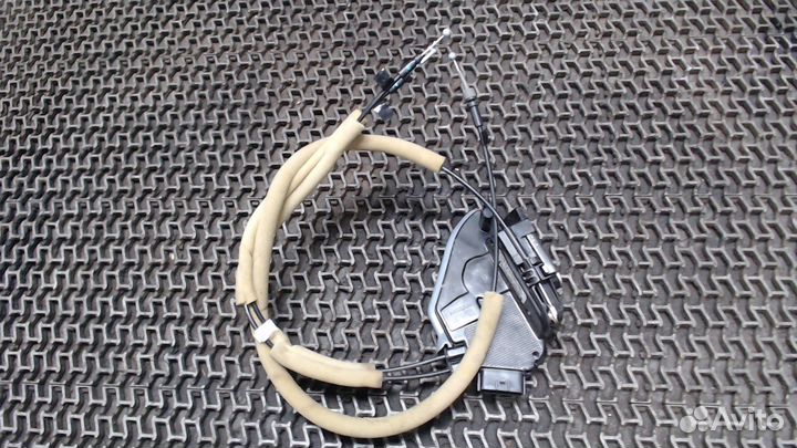 Замок двери Nissan Leaf, 2014