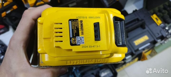 Dewalt DCB2108 powerpack 8ач