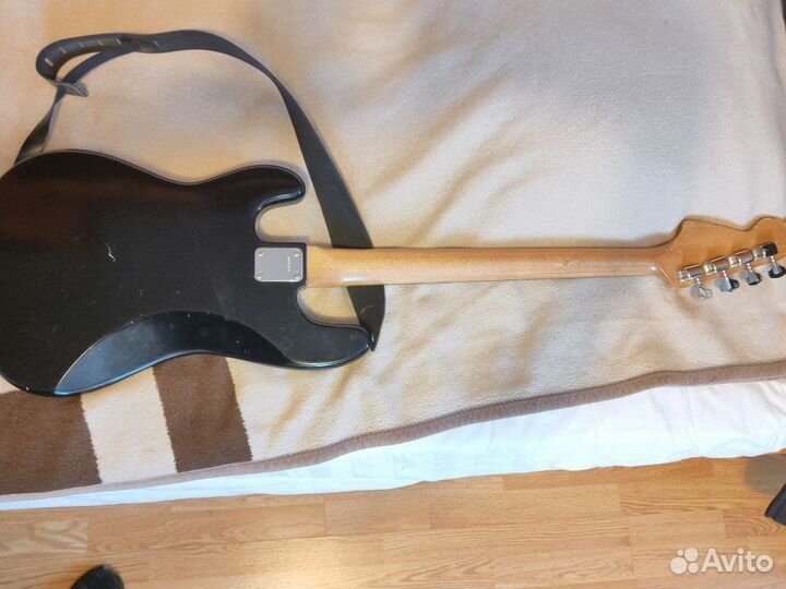 Бас-гитара Holly Precision