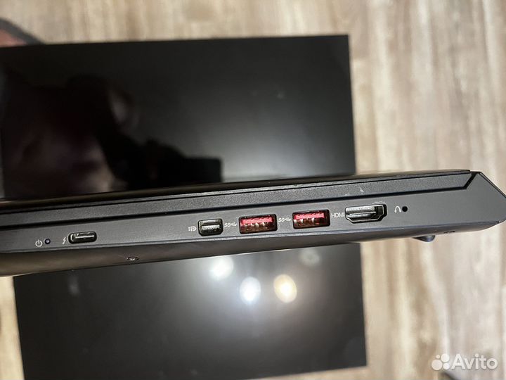 Lenovo legion y720