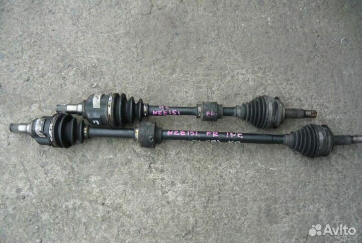 Привод передний на toyota auris NZE151 1NZ