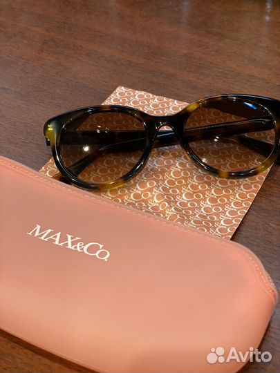 Солнцезащитные очки женские брендовые