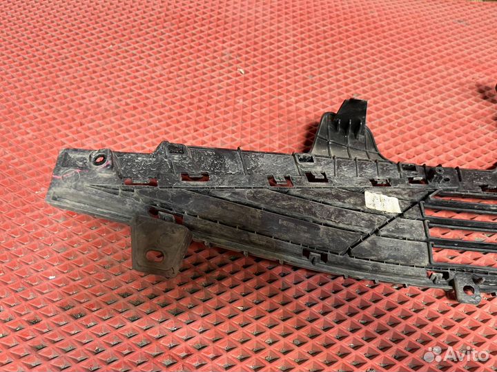 Решетка переднего бампера Hyundai Tucson 4 NX4