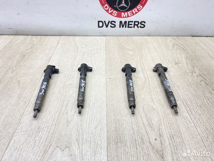 Форсунка топливная Mercedes Sprinter W906