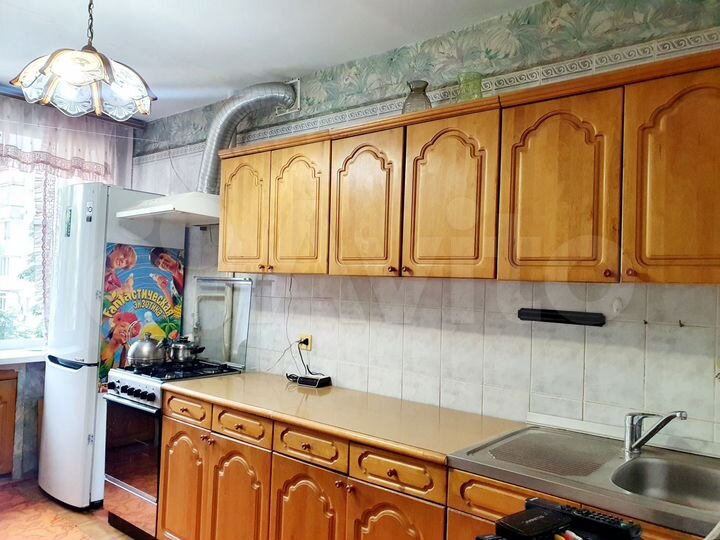 2-к. квартира, 54 м², 3/9 эт.