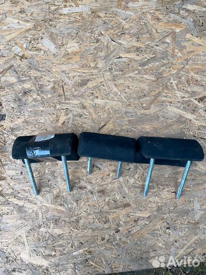 Подголовники сиденья задние к-т Toyota Avensis