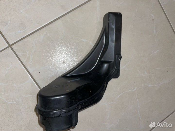 Крышка радиатора Kia Ceed D4FB 2011