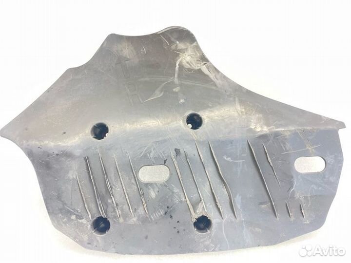 Защита днища кузова задняя правая Bmw 1-Series F20