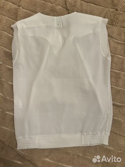 Блузка женская без рукавов