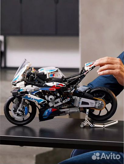 Конструктор Lego technic 42130 bmw m 1000 rr