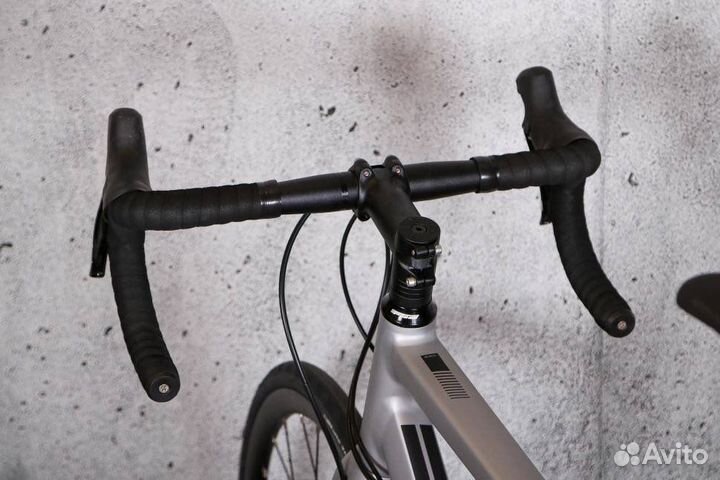 Шоссейный велосипед boardman slr 8.8