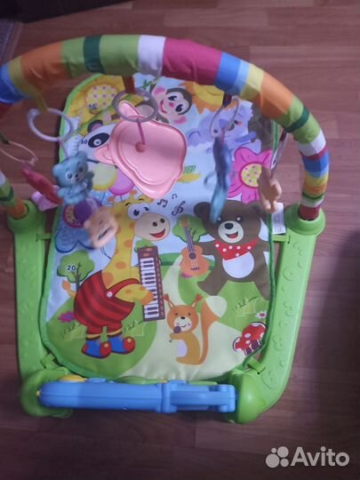 Развивающий коврик с пианино