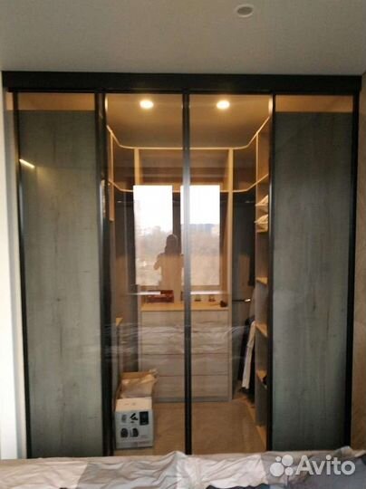 Межкомнатная перегородка для гардеробной