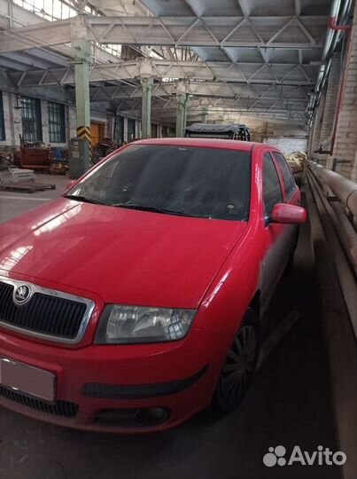 Skoda Fabia 1.4 AT, 2006, битый, 141 000 км