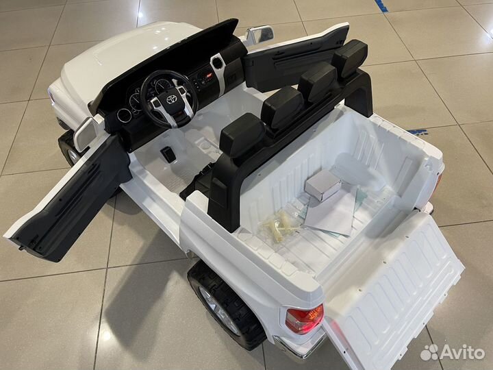 Электромобиль