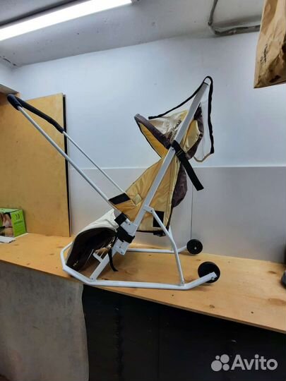 Санки-коляска тяни-толкай Любопытный щенок