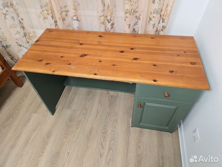 Письменный стол для школьника бу