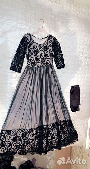 Вечернее платье