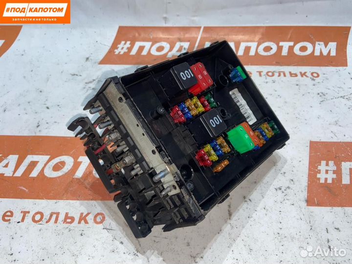 Блок предохранителей Volkswagen Golf 5 2009