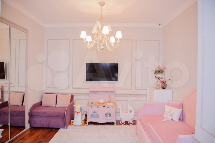 4-к. квартира, 150 м², 7/10 эт.