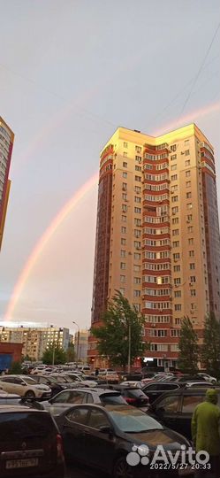 Продавец в магазин