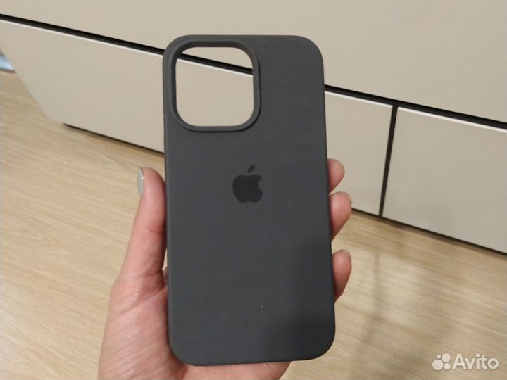 Чехол на iPhone 13 pro