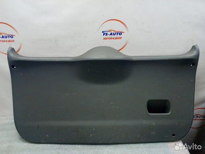 Обшивка двери багажника Ford Fusion 1.4 fxja 2004