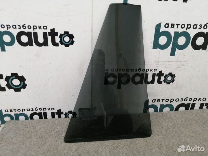 Стекло задней левой двери форточка 84556-65J20