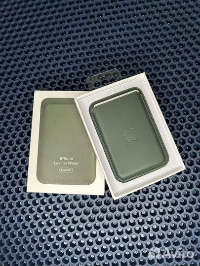 Кардхолдер для iPhone Wallet MagSafe Анимация