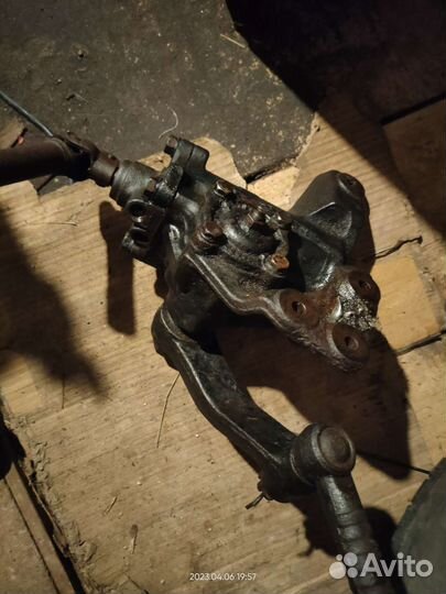 Рулевой редуктор на Исузу Ql 5100 5 тонн