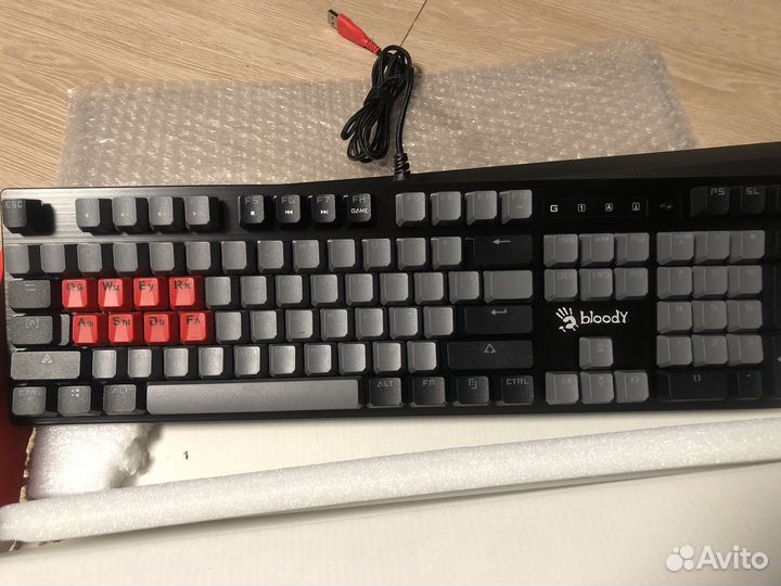 Оптомеханическая игровая клавиатура A4Tech Bloody