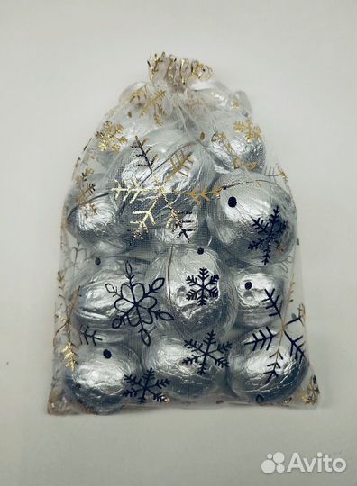 Орешки с предсказаниями 