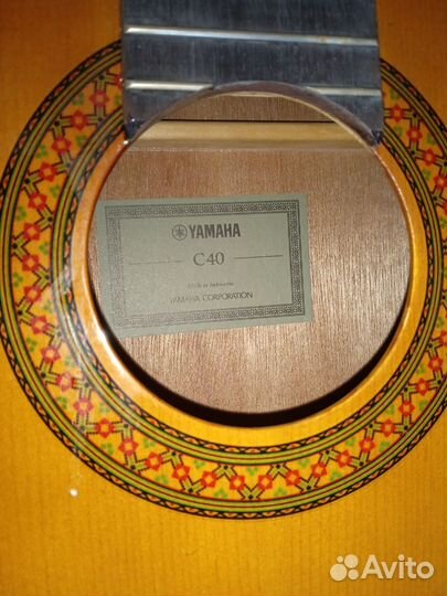 Классическая гитара yamaha c40